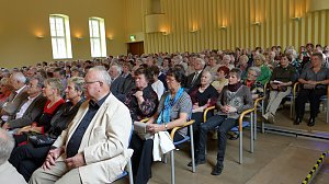 Das Haus der Kunst Sondershausen war gestern fast wieder bis auf den letzten Platz gef&uuml;llt. Die drei professionellen Wohnungsunternehmen der Stadt Sondershausen hatten zum Mieterkonzert geladen...  Und wie in den letzten Jahren war das Konzert des Lohorchesters Sondershausen wieder sehr gut besucht. Es gab sogar Wartelisten, um dabei sein zu k&ouml;nnen, denn seit Wochen waren schon alle Karten weg.  D