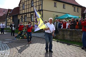 Traditionelles Maibaumsetzen in Obergebra