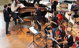 Moderner Jazz in altem Gem&auml;uer