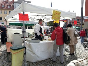Geranien - und Blumenmarkt auf dem Nordh&auml;user Rathausplatz