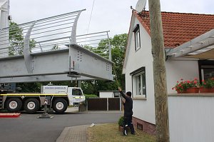 Totenbr&uuml;cke eingeh&auml;ngt