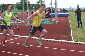Schulamtsfinale Jugend trainiert f&uuml;r Olympia auf dem Nordh&auml;user Hohekreuzsportplatz