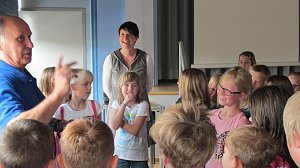 Lernen durch Bewegung - an der Grundschule Heringen wei&szlig; man jetzt wie das geht