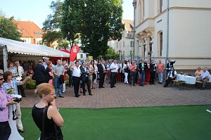 Sommerfest vor dem Nordh&auml;user Landratsamt