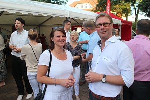 Sommerfest vor dem Nordh&auml;user Landratsamt
