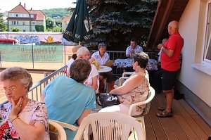 Hei&szlig;er Tennisschaukampf