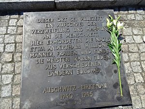 Mit Vergangenheit konfrontiert
