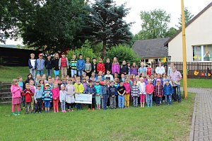 Laufen gegen Leuk&auml;mie - zur Kinderolympiade in Obergebra wurden auch Spenden f&uuml;r den siebenj&auml;hrigen Neo Dominik gesammelt