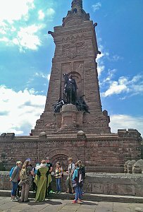 Mittelalterliches Kinderfest auf dem Kyffh&auml;user-Denkmal�