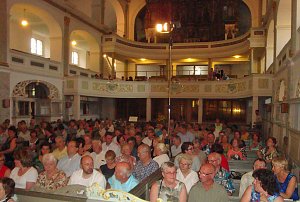 F&uuml;nf M&auml;nnerstimmen lassen die Unterkirche erklingen