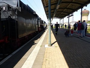 Lok-Spektakel im Bahnhof Nordhausen - zweimal eine "01"