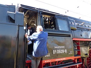 Lok-Spektakel im Bahnhof Nordhausen - zweimal eine "01"