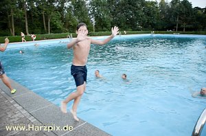 Flutlichschwimmen