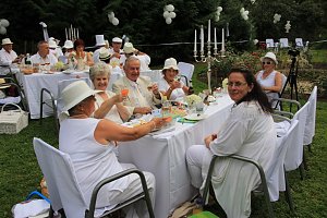 Erstes "Dinner en Blanc"