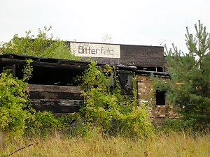 Unwirkliche Orte: Lokschuppen bei Bitterfeld