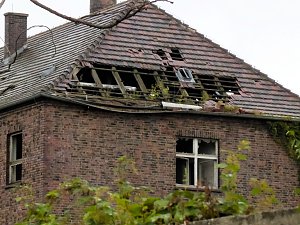 Unwirkliche Orte: Lokschuppen bei Bitterfeld