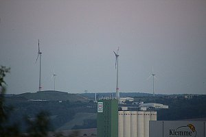 Stadt- und Sonnenansichten
