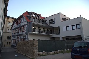 Stadt- und Sonnenansichten