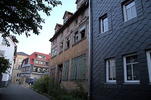 Stadt- und Sonnenansichten
