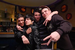 Schools Out Party in der Webe