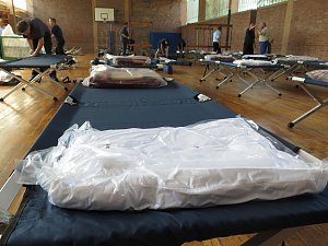 Turnhalle als Notunterkunft