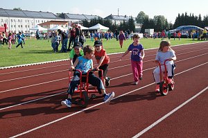 Schulanfangsaktion 2015 auf dem Hohekreuzsportplatz in Nordhausen