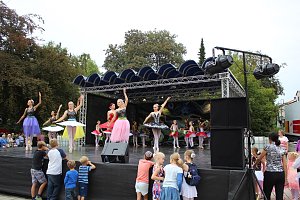 Zeitreise mit dem Tanzstudio Radeva