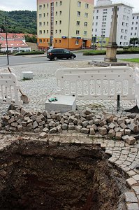 Da tat sich die Erde auf
