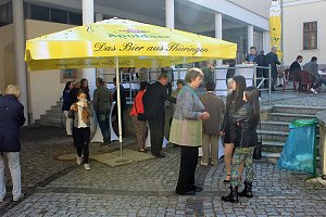 Landratsamt stand offen