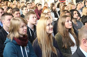 Volles Haus im Audimax - an der Nordh&auml;user Hochschule wurden heute die Neuzug&auml;nge immatrikuliert