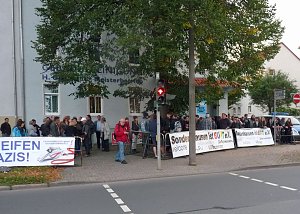 Demonstration und Gegendemonstration (2)