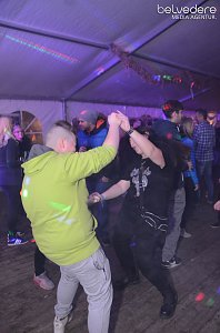 Club-Nacht er&ouml;ffnete Kirmes in Bielen