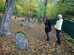 Rundgang auf J&uuml;dischem Friedhof