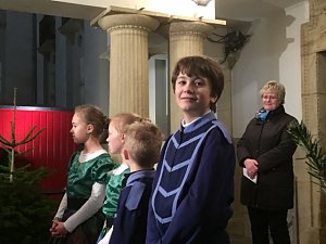 Das Tanzstudio Radeva trat als Fensterpate f&uuml;r das 21. T&uuml;rchen am gro&szlig;en Adventskalender des Nordh&auml;user Theaters