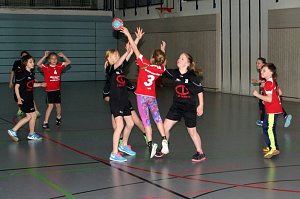 Kinder von der Stra&szlig;e und ran an den Ball hie&szlig; es am letzten Sonnabend in der Nordh&auml;user Wiedigsburghalle