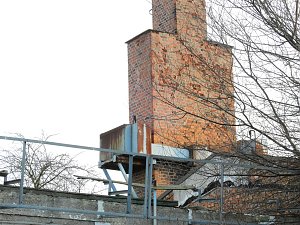 Peter Blei in den Ruinen der Schuhfabrik in Wiehe