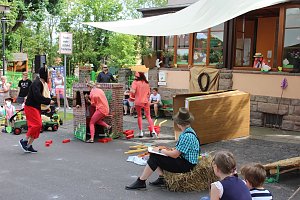 "Gro&szlig;e Schweinerei" vor der Kindervilla