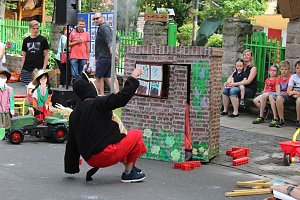"Gro&szlig;e Schweinerei" vor der Kindervilla