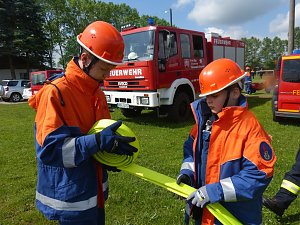 Hohnsteiner Jugendfeuerwehren im Pr&uuml;fungsstress