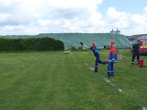 Hohnsteiner Jugendfeuerwehren im Pr&uuml;fungsstress