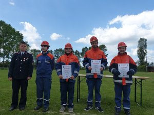 Hohnsteiner Jugendfeuerwehren im Pr&uuml;fungsstress