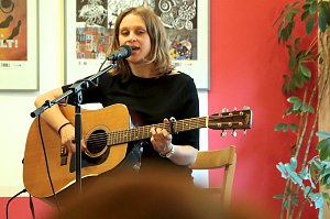 Oh lonesome me im Eine-Welt-Laden-Caf&eacute; in Nordhausen
