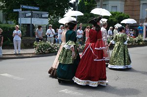 Festumzug zum 1090. Geburtstag der Rolandstadt