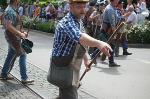 Festumzug zum 1090. Geburtstag der Rolandstadt