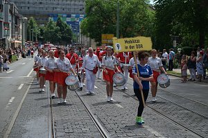 Festumzug zum 1090. Geburtstag der Rolandstadt