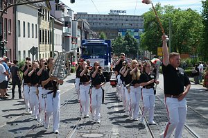 Festumzug zum 1090. Geburtstag der Rolandstadt