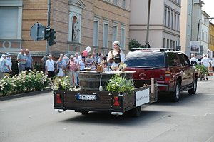 Festumzug zum 1090. Geburtstag der Rolandstadt