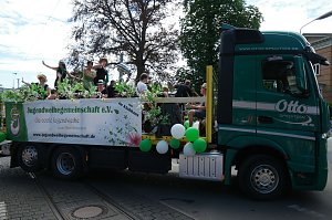 Festumzug zum 1090. Geburtstag der Rolandstadt