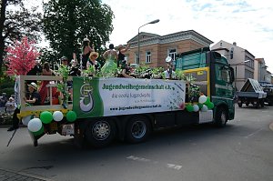 Festumzug zum 1090. Geburtstag der Rolandstadt