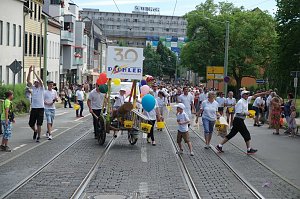 Festumzug zum 1090. Geburtstag der Rolandstadt